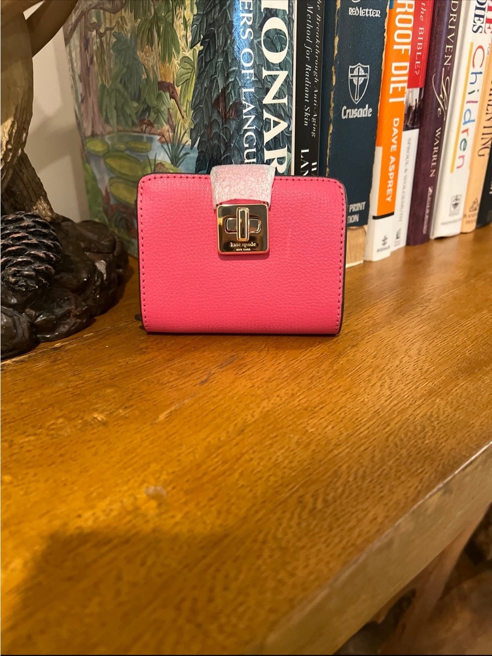 kate spade New York Pink Small Wallet with Turnlock Detail…Rose Oil